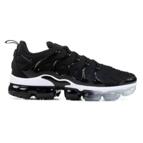 AIR VAPORMAX PLUS BLACK & WHITE SOLE