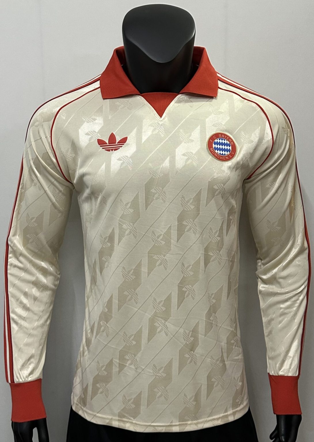 Camiseta retro Bayern Múnich edición vintage manga larga