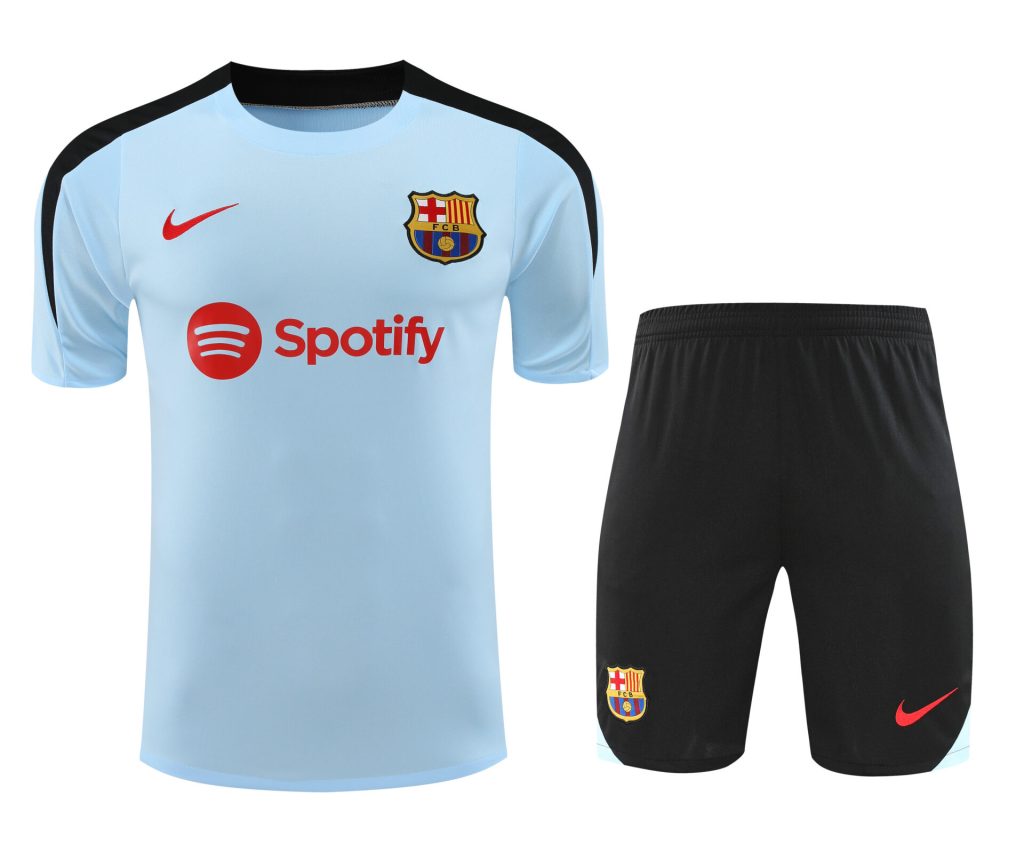 Conjunto de calentamiento FC Barcelona azul cielo